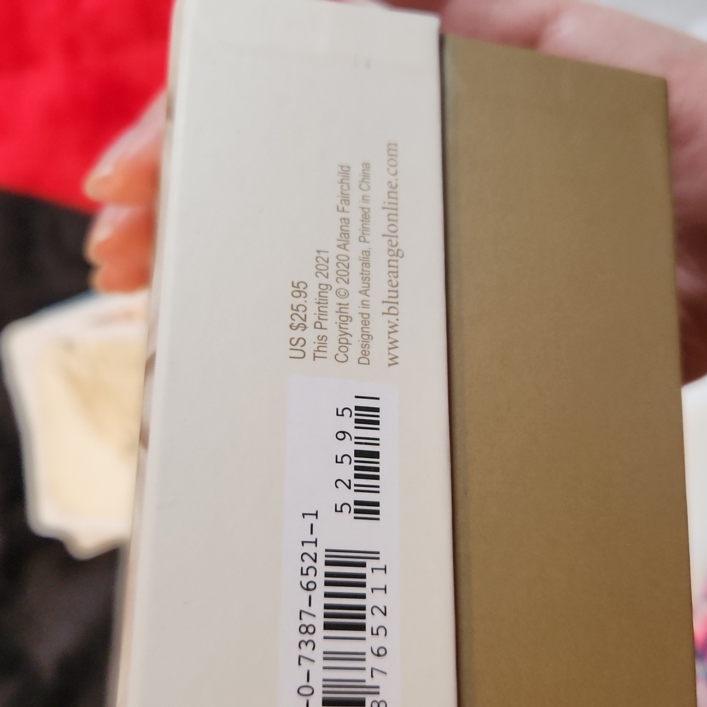 LIKE NEW! White Light Oracle Deck - Picture 11 of 11